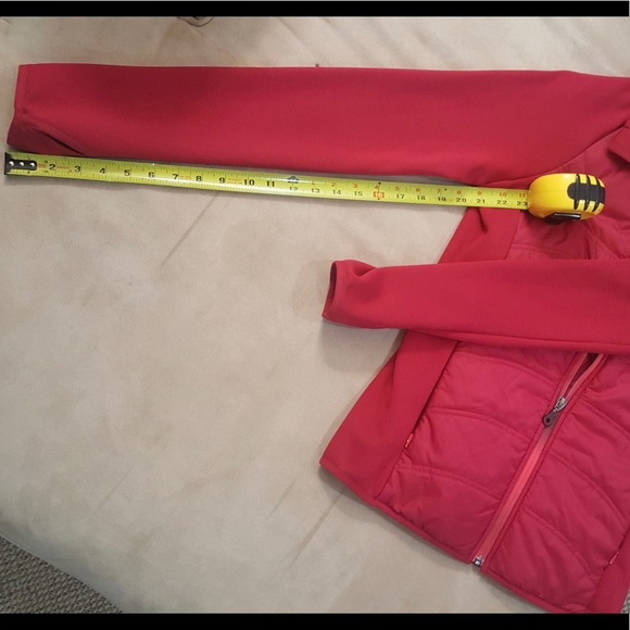 Athleta Women’s insulated hot pink fleece jacket size s - Picture 11 of 12